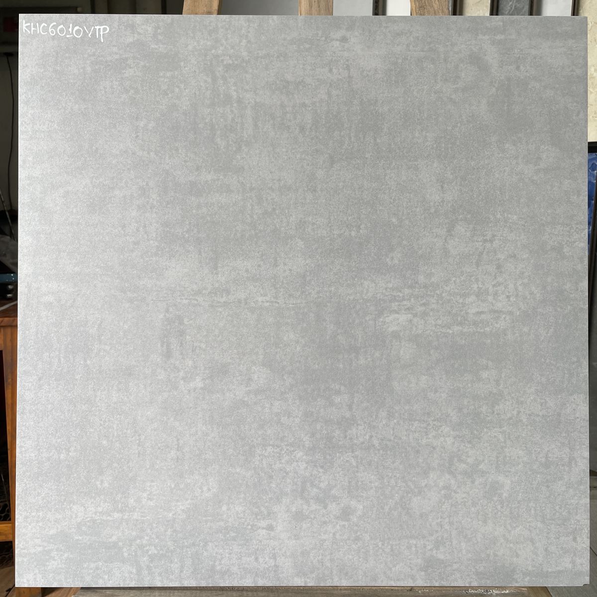 Gạch mờ 60x60 lát nền mới nhất 